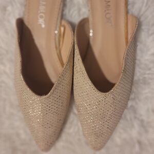 Milor Women's Cream Slip-On Shoes